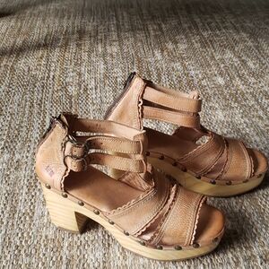 Bedstu Sandals